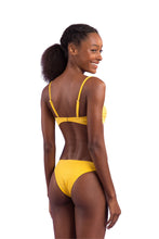 Carica l'immagine nel visualizzatore di Gallery, Model Back: Rio De Sol Reggiseno Top Malibu-Yellow Bandeau-Duo