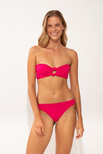 Carica l'immagine nel visualizzatore di Gallery, Model Front: Wednesday In Hawaii By Rio De Sol Reggiseno Top Guava Lani