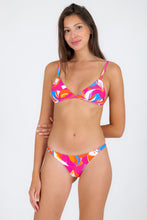 Carica l'immagine nel visualizzatore di Gallery, Model Front: Rio De Sol Slip Bottom Antelope Leblon