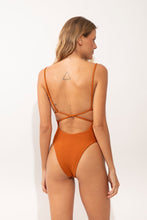 Carica l'immagine nel visualizzatore di Gallery, Model Back: Rio De Sol Intero Ferrugo Attaya
