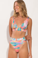 Carica l'immagine nel visualizzatore di Gallery, Gallery: Rio De Sol Completo Set River Halter-Cos Hotpant-Cos