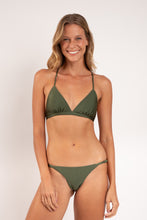Carica l'immagine nel visualizzatore di Gallery, Model Front: Rio De Sol Slip Bottom Shimmer-Croco Cheeky-Noa