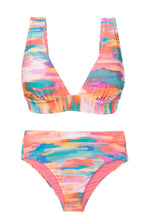 Carica l'immagine nel visualizzatore di Gallery, Product Front: Rio De Sol Completo Set River Halter-Cos Hotpant-Cos