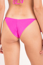 Carica l'immagine nel visualizzatore di Gallery, Image 07: Rio De Sol Slip Bottom Malibu-Rosa Cheeky-Tie