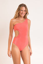Carica l'immagine nel visualizzatore di Gallery, Model Front: Rio De Sol Intero Malibu-Nina Maeve