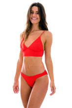 Carica l'immagine nel visualizzatore di Gallery, Model Front: Rio De Sol Slip Bottom Cotele-Tomate Comfy