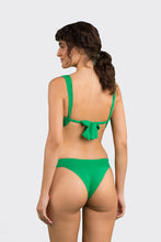 Carica l'immagine nel visualizzatore di Gallery, Model Back: Rio De Sol Reggiseno Top Tambourine Halter-Marina