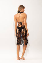 Carica l'immagine nel visualizzatore di Gallery, Model Back: Rio De Sol Midi Dress Black Serena Dress