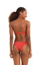 Carica l'immagine nel visualizzatore di Gallery, Model Back: Rio De Sol Reggiseno Top Malibu-Chili Bandeau-Duo