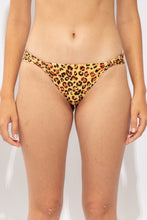 Carica l'immagine nel visualizzatore di Gallery, Gallery: Rio De Sol Slip Bottom Yellow-Feline Mel