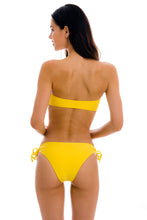Carica l'immagine nel visualizzatore di Gallery, Model Back: Rio De Sol Slip Bottom Uv-Melon Madrid