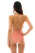 Carica l'immagine nel visualizzatore di Gallery, Model Back: Rio De Sol Intero Rose New Vegas