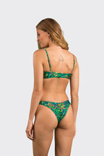 Carica l'immagine nel visualizzatore di Gallery, Model Back: Rio De Sol Slip Bottom Wilds Highleg