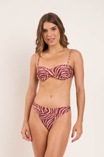Carica l'immagine nel visualizzatore di Gallery, Model Front: Rio De Sol Slip Bottom Dune Nice-Fio