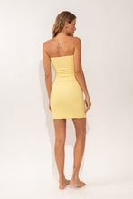Carica l'immagine nel visualizzatore di Gallery, Model Back: Rio De Sol Mini Dress Drift-Butterglow Sara Dress