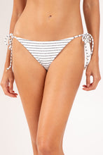 Carica l'immagine nel visualizzatore di Gallery, Gallery: Rio De Sol Slip Bottom Linea-White Ibiza-Comfy