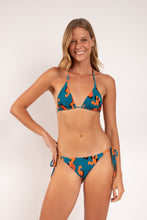Carica l'immagine nel visualizzatore di Gallery, Model Front: Rio De Sol Slip Bottom Luma Ibiza-Comfy