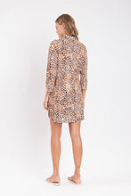 Carica l'immagine nel visualizzatore di Gallery, Model Back: Rio De Sol Camicia Leopard Chemise
