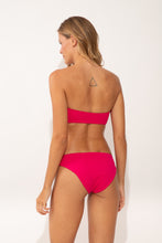 Carica l'immagine nel visualizzatore di Gallery, Model Back: Wednesday In Hawaii By Rio De Sol Slip Bottom Guava Waikiki