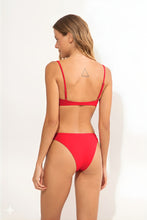 Carica l'immagine nel visualizzatore di Gallery, Model Back: Wednesday In Hawaii By Rio De Sol Reggiseno Top Hibiscus Shell