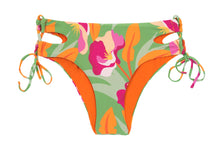 Carica l'immagine nel visualizzatore di Gallery, Product Front: Rio De Sol Slip Bottom Green-Bloom Madrid