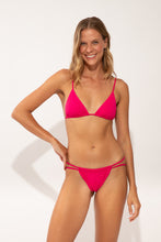 Carica l'immagine nel visualizzatore di Gallery, Model Front: Wednesday In Hawaii By Rio De Sol Reggiseno Top Guava Ana