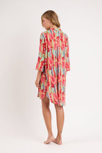 Carica l'immagine nel visualizzatore di Gallery, Model Back: Rio De Sol Camicia Sea-Bloom Chemise Gabriele