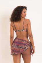 Carica l'immagine nel visualizzatore di Gallery, Model Back: Rio De Sol Gonna Da Spiaggia Cobra Mini-Sarong
