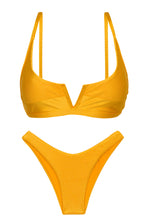 Carica l'immagine nel visualizzatore di Gallery, Product Front: Rio De Sol Completo Set Eden-Pequi Bra-V High-Leg