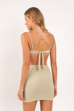 Carica l'immagine nel visualizzatore di Gallery, Model Back: Rio De Sol Gonna Da Spiaggia Brisa-Pistache Rubi Skirt