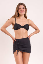 Carica l'immagine nel visualizzatore di Gallery, Model Front: Rio De Sol Gonna Da Spiaggia Black Mini Skirt Ruched