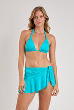 Carica l'immagine nel visualizzatore di Gallery, Model Front: Rio De Sol Gonna Da Spiaggia Amb-Nannai Mini Skirt