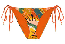 Carica l'immagine nel visualizzatore di Gallery, Model Front: Rio De Sol Slip Bottom El-Arco Ibiza-Comfy