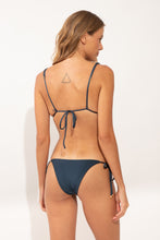Carica l'immagine nel visualizzatore di Gallery, Model Back: Rio De Sol Completo Set Shimmer-Shark Lia-Noa Lacinho