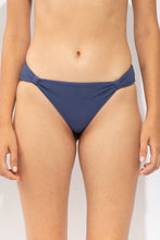Carica l'immagine nel visualizzatore di Gallery, Gallery: Rio De Sol Slip Bottom Carmel-Blue Mel