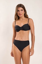 Carica l'immagine nel visualizzatore di Gallery, Model Front: Rio De Sol Slip Bottom Nero Amy