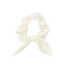 Carica l'immagine nel visualizzatore di Gallery, Product Front: Rio De Sol Accessori Per Capelli Off-White Scrunchie