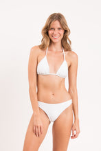 Carica l'immagine nel visualizzatore di Gallery, Model Front: Rio De Sol Slip Bottom Bora-White Essential-Comfy