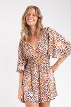 Carica l&#39;immagine nel visualizzatore di Gallery, Leopard Mini Dress
