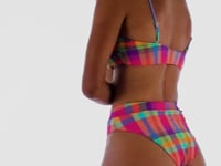 Carica e avvia il video nel visualizzatore di galleria, Video: Rio De Sol Completo Set Tulip-Garden Bandeau-Reto Hotpant-Cos