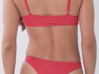 Carica e avvia il video nel visualizzatore di galleria, Video: Wednesday In Hawaii By Rio De Sol Reggiseno Top Hibiscus Hana