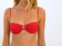 Carica e avvia il video nel visualizzatore di galleria, Video: Rio De Sol Slip Bottom Malibu-Malagueta Cheeky-Tie
