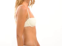 Carica e avvia il video nel visualizzatore di galleria, Video: Rio De Sol Slip Bottom Brisa-Offwhite Essential