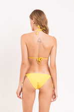 Carica l'immagine nel visualizzatore di Gallery, Model Back: Rio De Sol Slip Bottom Amarelo Ibiza-Comfy