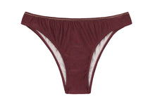 Carica l'immagine nel visualizzatore di Gallery, Product Front: Rio De Sol Slip Bottom Barolo Essential