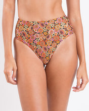 Carica l'immagine nel visualizzatore di Gallery, Gallery: Rio De Sol Slip Bottom Bouquet Hotpants
