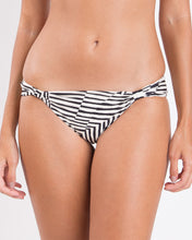 Carica l'immagine nel visualizzatore di Gallery, Gallery: Rio De Sol Slip Bottom Collage Mel