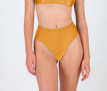 Carica l'immagine nel visualizzatore di Gallery, Gallery: Rio De Sol Slip Bottom Damasco Hotpants