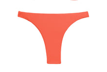 Carica l'immagine nel visualizzatore di Gallery, Product Front: Rio De Sol Slip Bottom Light-Peach Leblon-Fio