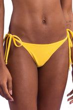 Carica l'immagine nel visualizzatore di Gallery, Gallery: Rio De Sol Slip Bottom Malibu-Yellow Cheeky-Tie